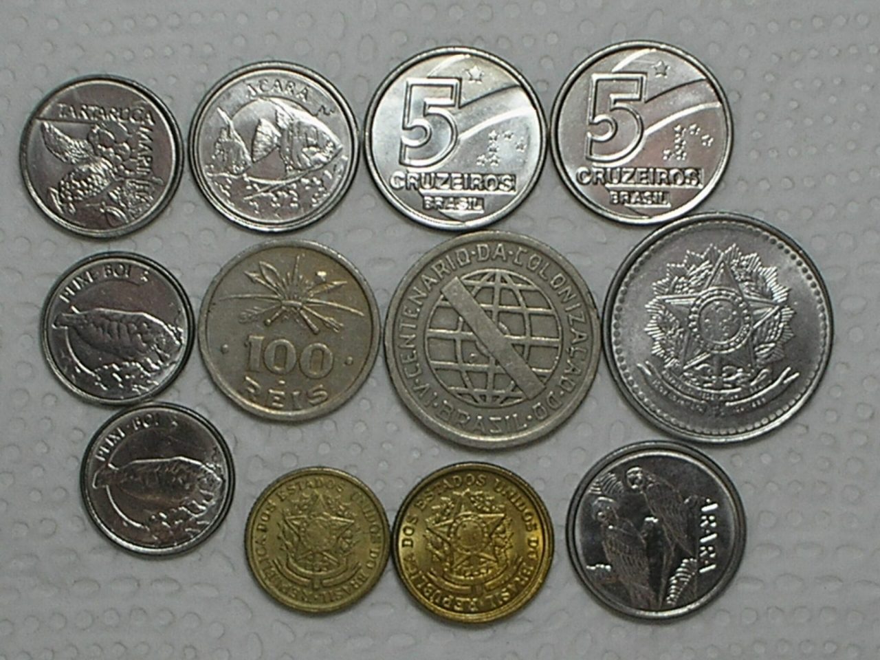 | Casa do Colecionador 100 / 200 Réis - 1932 Vicentina + 10 moedas diversas Mbc/S/Fc / Cod. 160.4