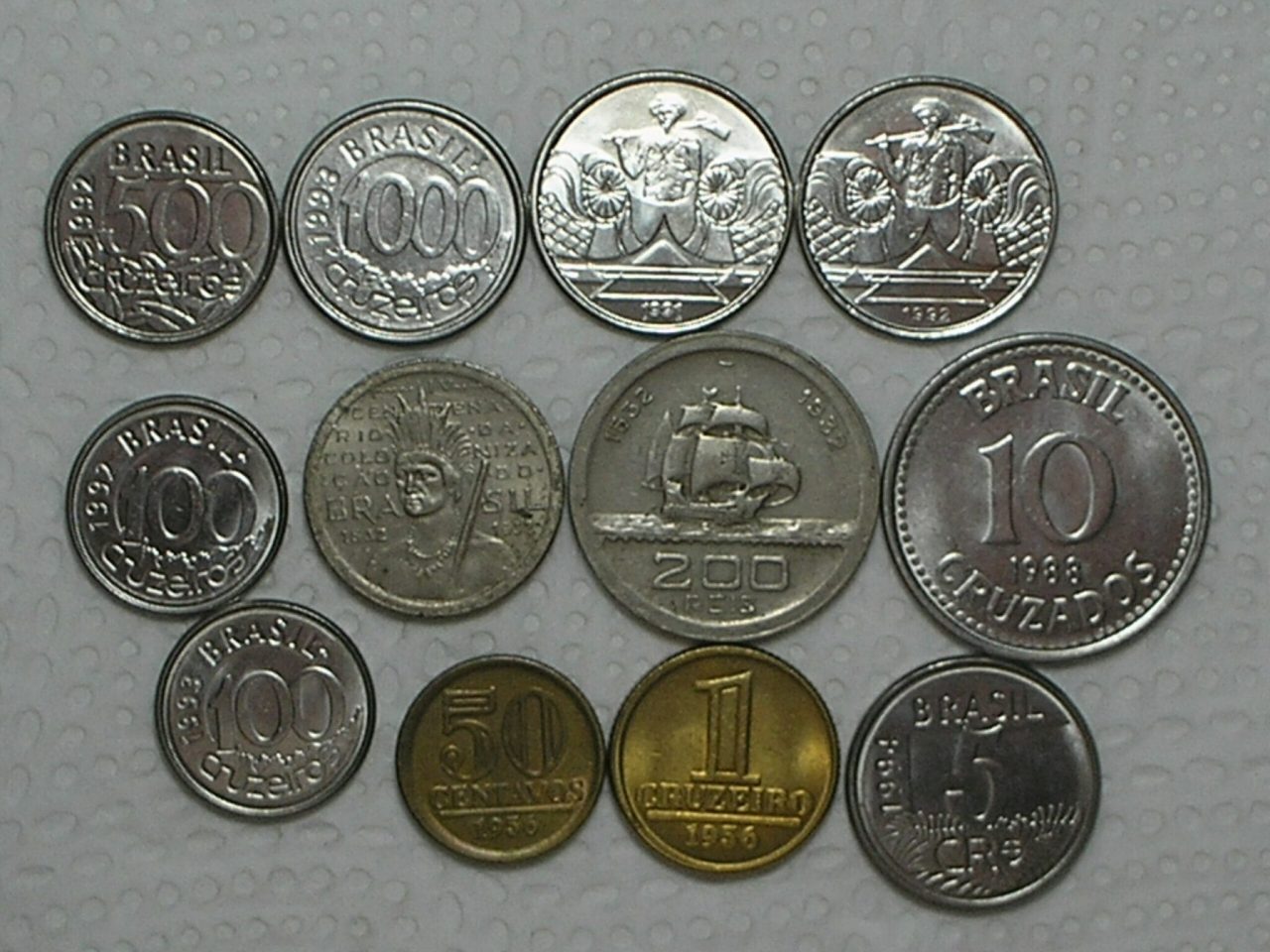 | Casa do Colecionador 100 / 200 Réis - 1932 Vicentina + 10 moedas diversas Mbc/S/Fc / Cod. 160.5