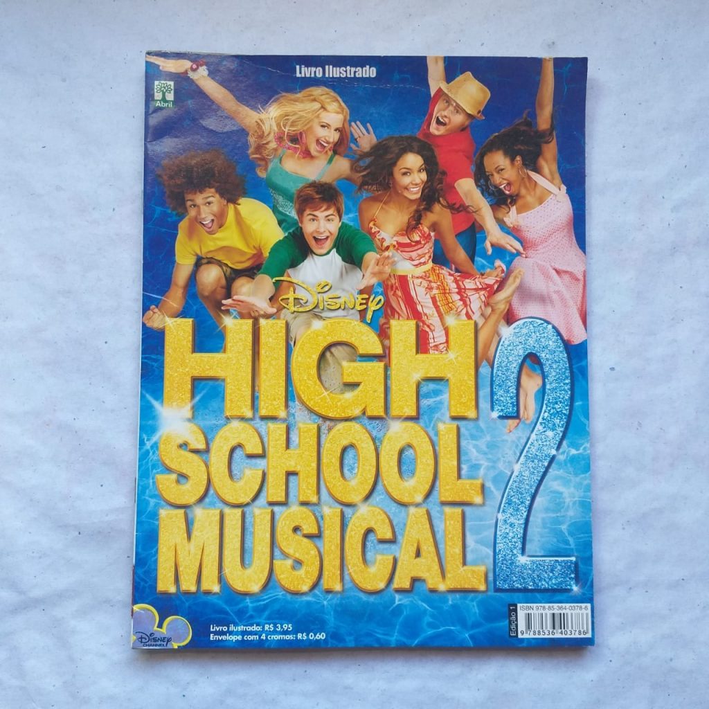 Álbum de Figurinhas - High School Musical 2 (Incompleto com 1 fig colada) 2007