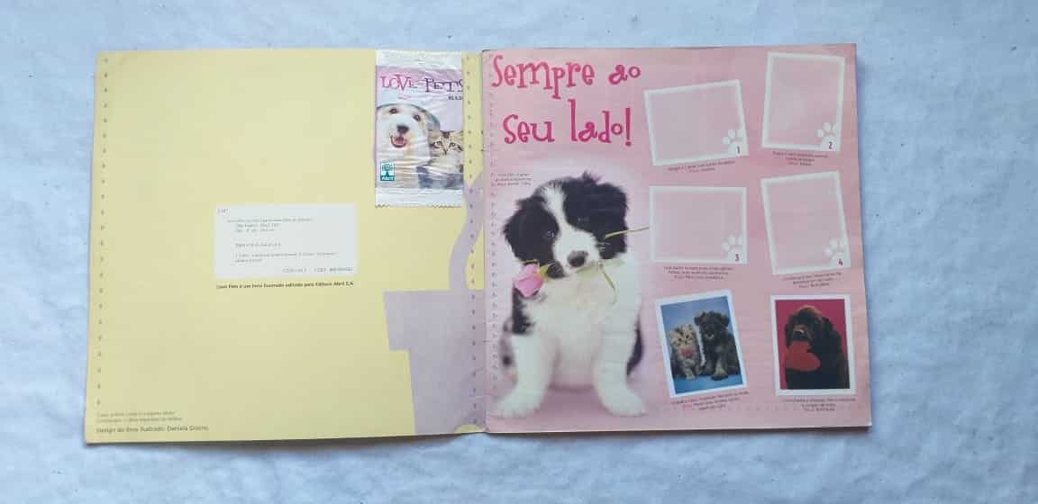 | Casa do Colecionador Álbum de Figurinhas - Love Pets (Incompleto com 54 fig coladas) 2007