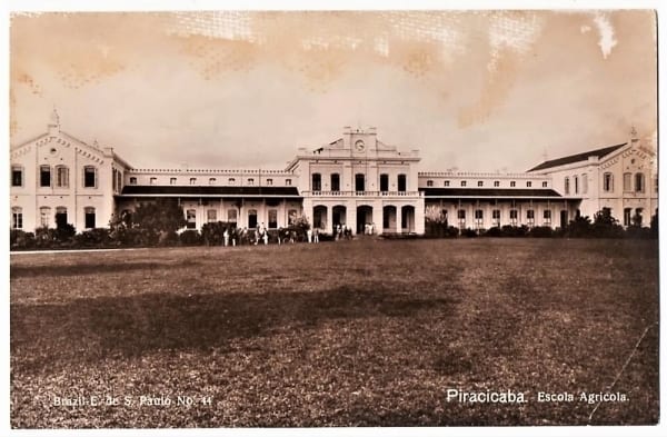 | Casa do Colecionador Cartao Postal Escola Agricola de Piracicaba - SP - Anos 30