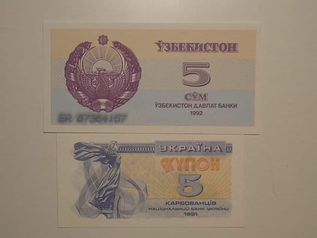 | Casa do Colecionador Uzbekistan) 5 Sum - 1992 + Ukrania) 5 Karbovanets - 1991 ... 2 cédulas Flor de Estampa / ce01