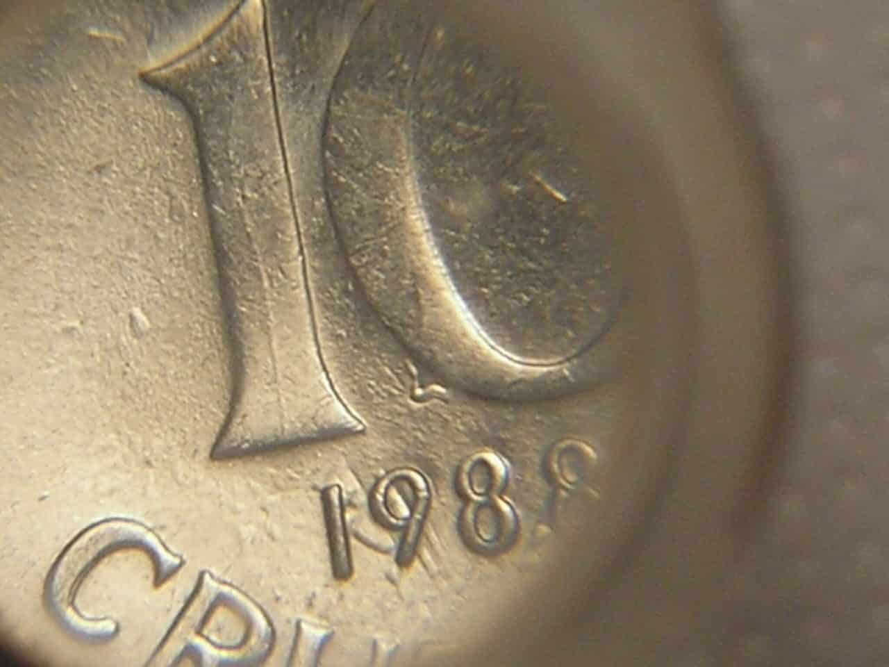 | Casa do Colecionador 10 Cruzeiros - 1988 / Variante: Estrela do Cruzeiro entre 10 / Cod,900