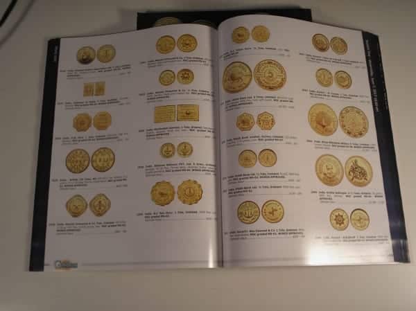 | Casa do Colecionador 2 Catálogos de Moedas pre Long Beach Auction muito Ilustrado, Diversos Países e moedas, 2017 e 2018 / "Valores em Dollar"