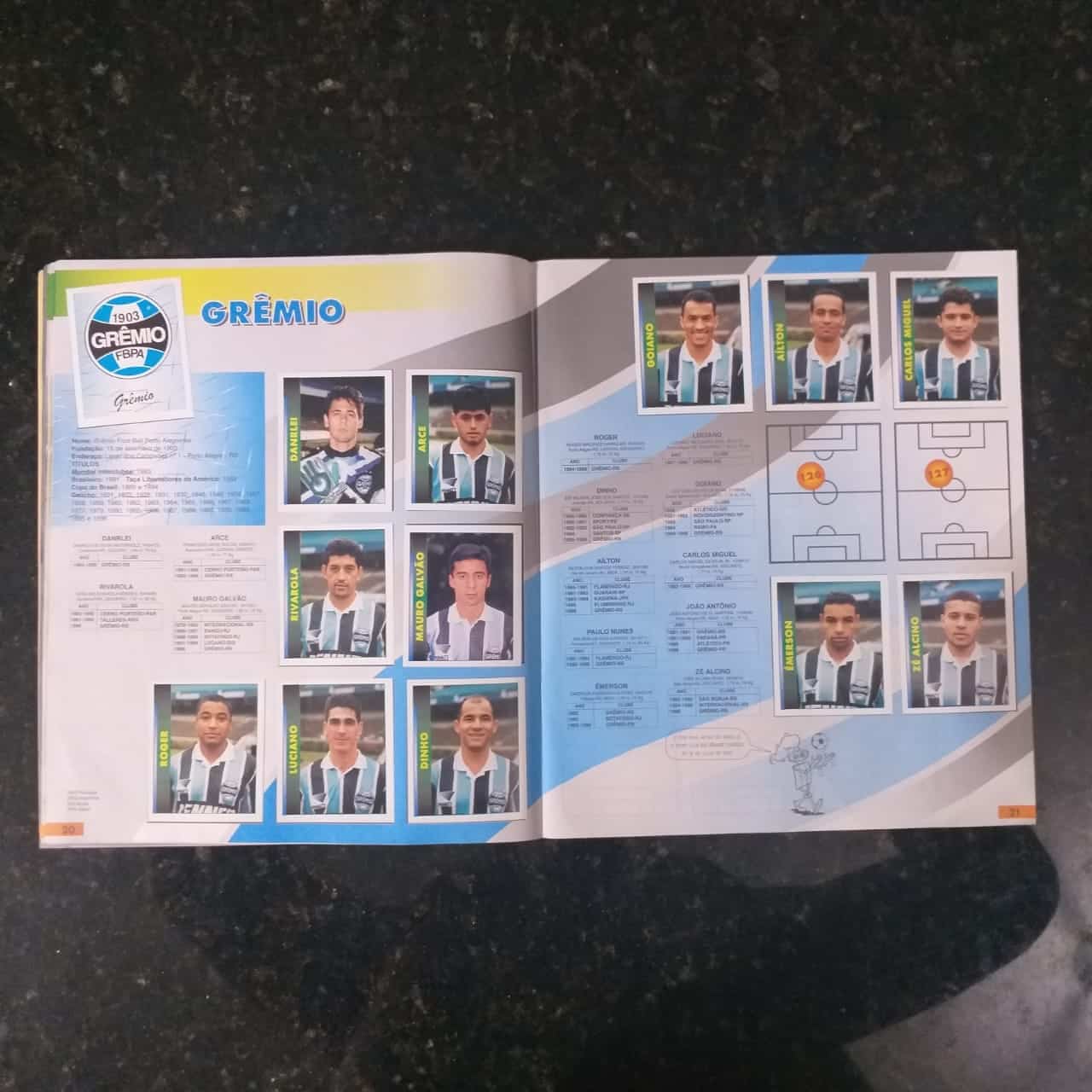 | Casa do Colecionador Álbum de Figurinhas - Campeonato Brasileiro 1996 (Incompleto com 322 fig coladas) 1996
