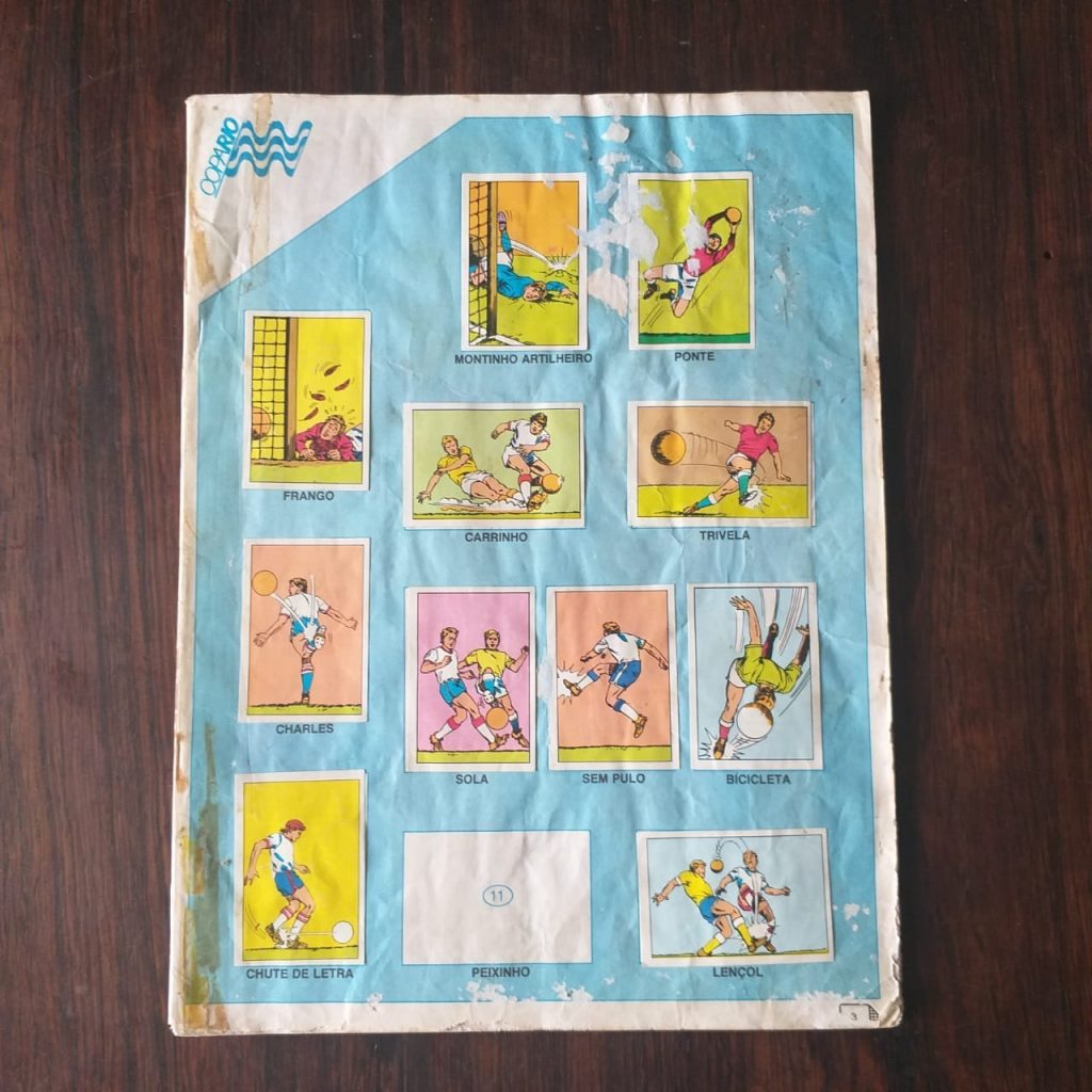 Álbum de Figurinhas - Copa Rio (Incompleto com 159 fig coladas - SUCATA) 1988 - Zico e Romário no álbum