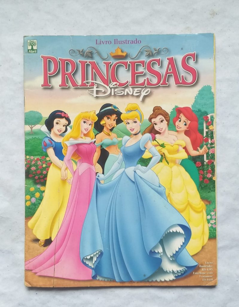 | Casa do Colecionador Álbum de Figurinhas - Princesas Disney (Incompleto com 170 fig coladas - SUCATA) 2004