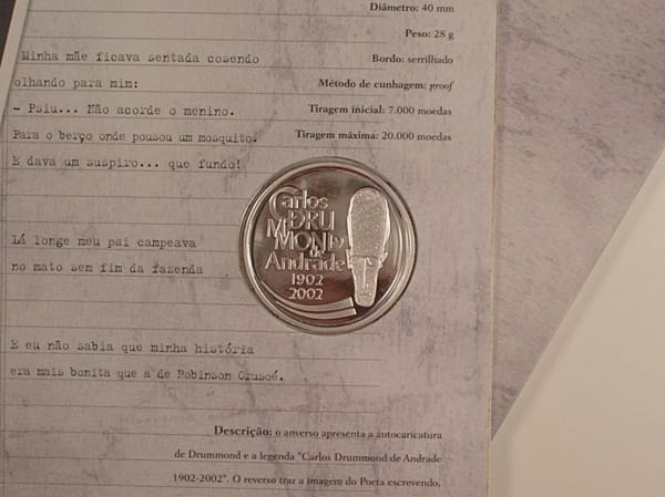 | Casa do Colecionador Estojo - "Carlos Drumond De Andrade") 2 Reais - 2002 / Prata Proof / Med. 026