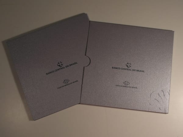 | Casa do Colecionador Estojo - "Carlos Drumond De Andrade") 2 Reais - 2002 / Prata Proof / Med. 026