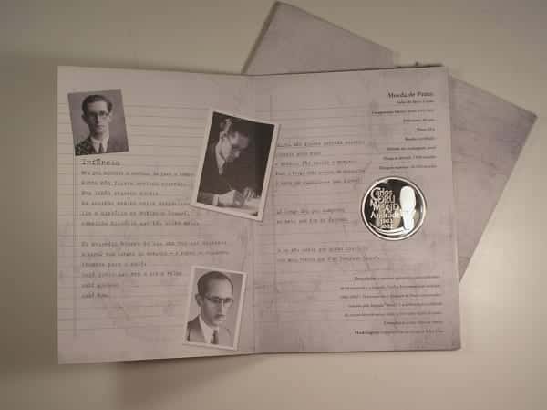 | Casa do Colecionador Estojo - "Carlos Drumond De Andrade") 2 Reais - 2002 / Prata Proof / Med. 026