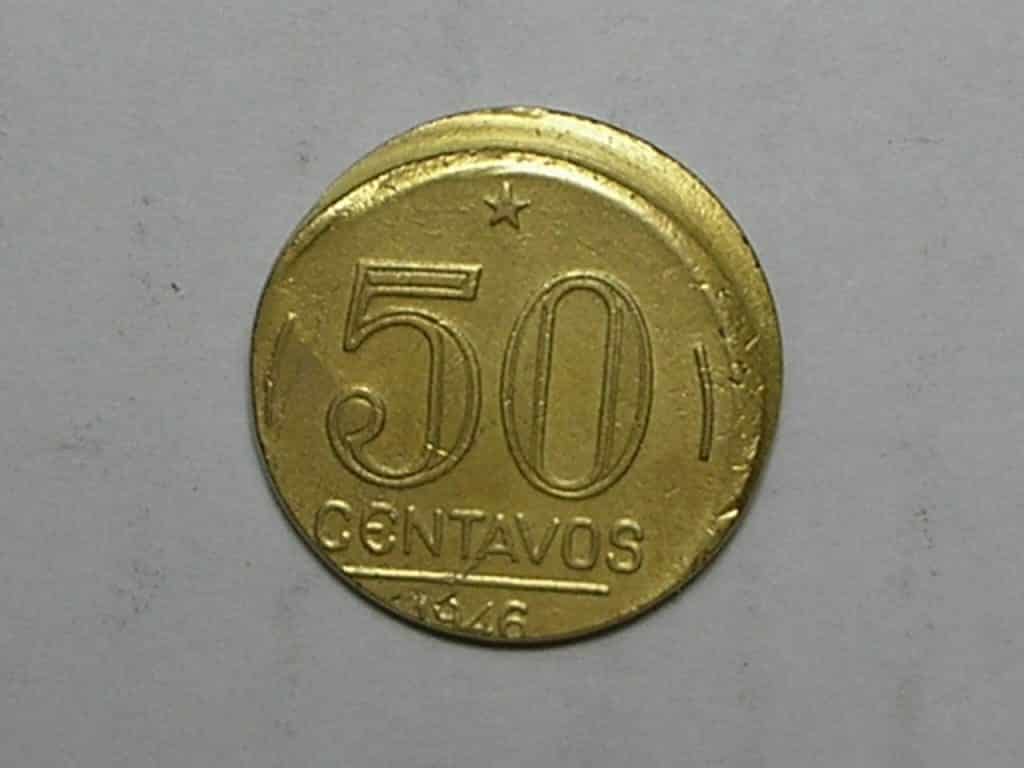 | Casa do Colecionador Raríssimo boné) 50 Centavos - 1946 / Getúlio Vargas / Flor de Cunho