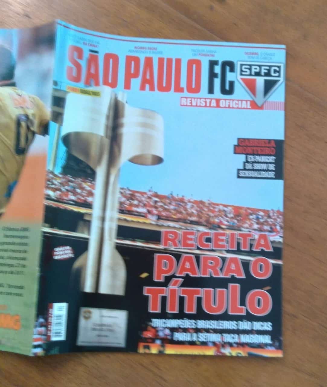 | Casa do Colecionador Revista Oficial São Paulo FC 44. Receita para o Título.
