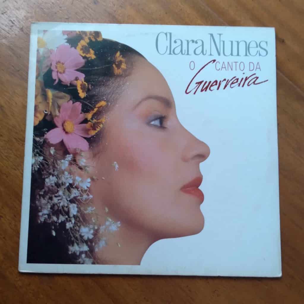 Vinil LP Clara Nunes / O Canto da Guerreira