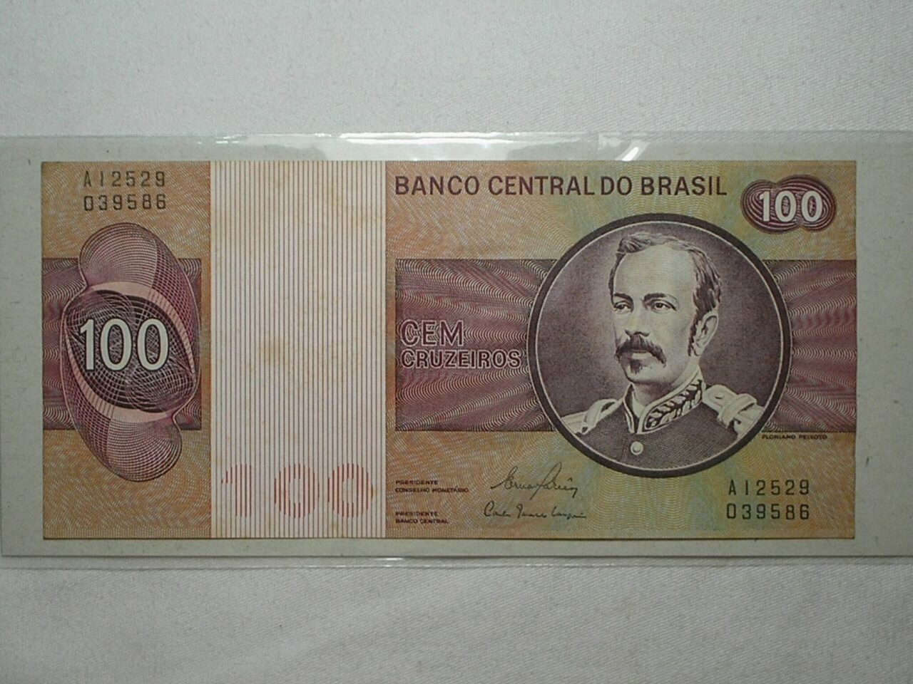 | Casa do Colecionador 100 Cruzeiro C-147 - Dobra Bancária / Sob/Fe / 39586