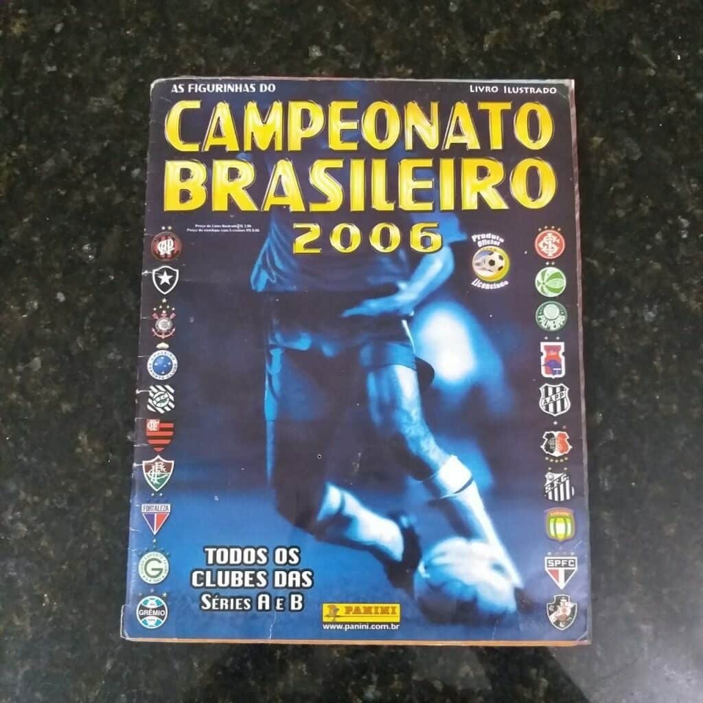 Album De Figurinhas Campeonato Brasileiro 2006 Incompleto Com 265 Fig Coladas