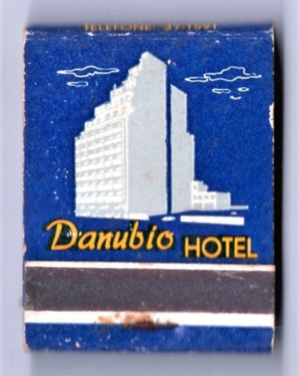 | Casa do Colecionador Caixa De Fosforos - Danubio Hotel - São Paulo ( SP ) - Anos 50 - Filuminismo
