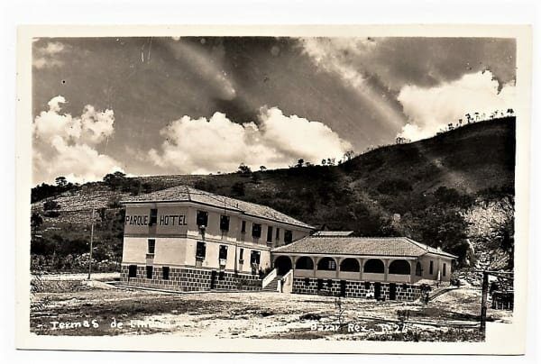 Cartáo Postal - Parque Hotel - Aguas de Lindoia - SP - Anos 50