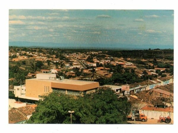 Cartao Postal - Vista Parcial e Prefeitura Municipal - Macaubas - Bahia - Anos 1980 - Cluposil