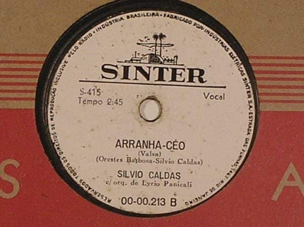 | Casa do Colecionador Disco Antigo "Silvio Caldas" Arranha-Céo e Chão de Estrelas - Valsa