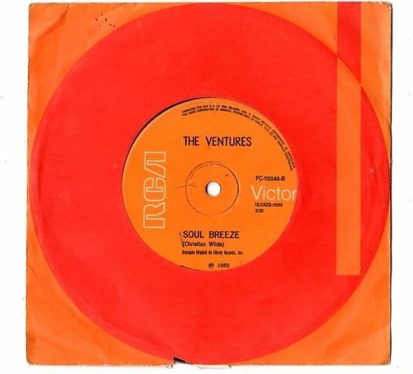 | Casa do Colecionador Disco - Compacto Simples - The Ventures - Tema do Seriado Hawaii Cinco Zero - Vinil - Anos 60