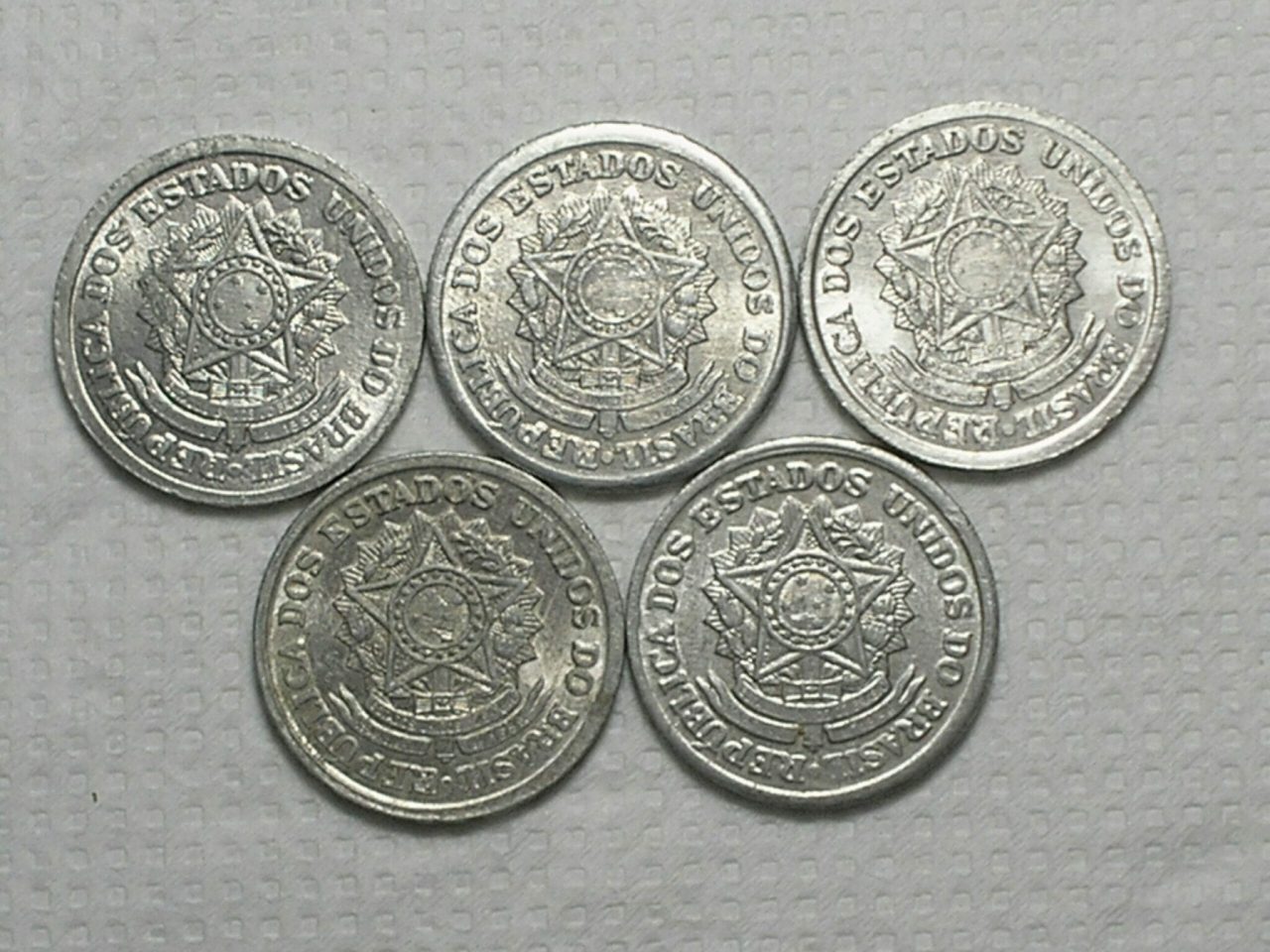 | Casa do Colecionador Figi) 5 Cents - 1992 / 2,37g - 19.3mm / Prooflike / Ni/St / box61