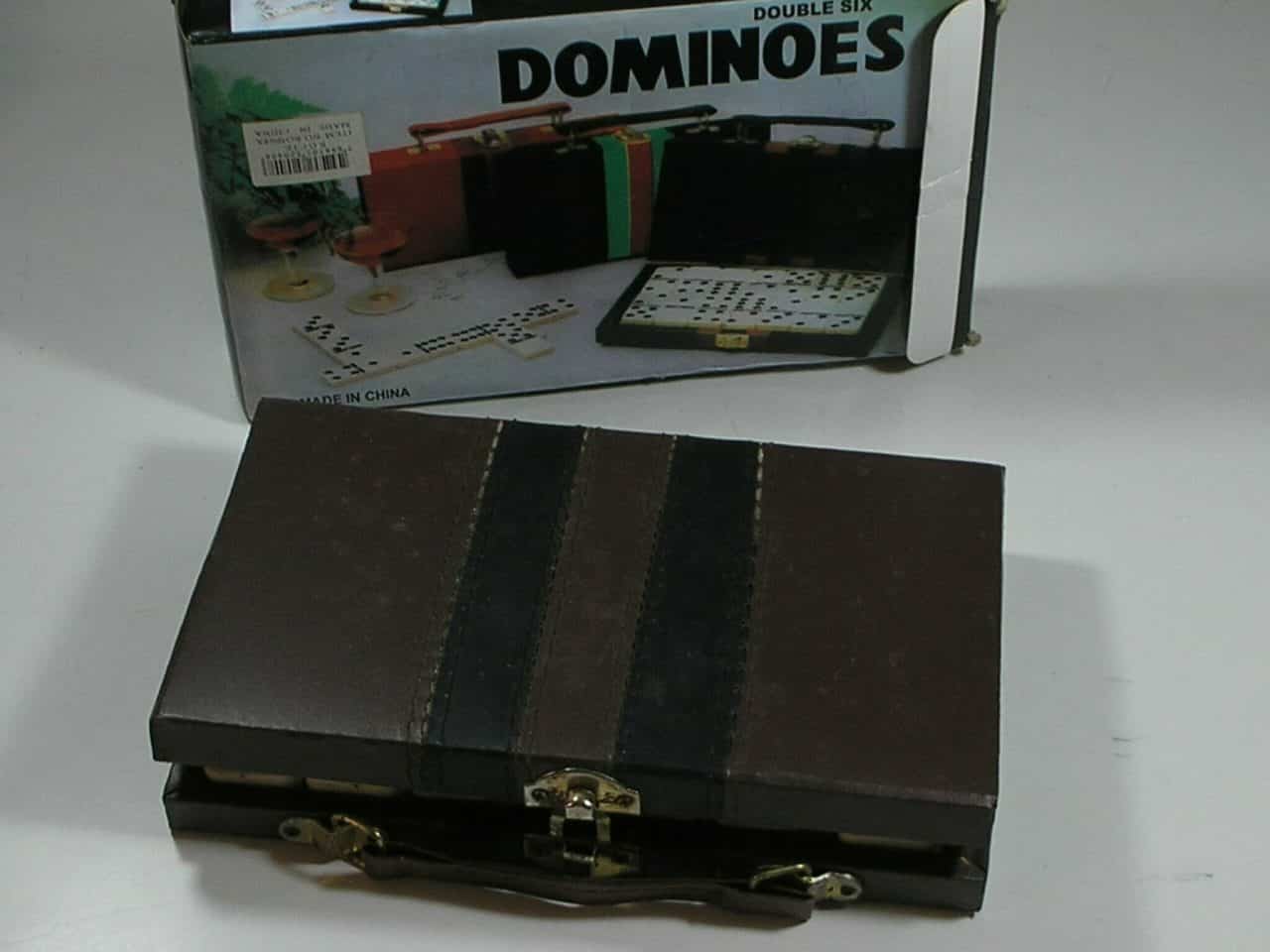 | Casa do Colecionador Jogo de Dominó - de luxo - com maleta - semi novo perfeito - peças branca