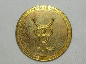 Medalha Expo Animais Feira Curitiba/Pr // - Premial 1968 (1º Lugar) Governo do Estado do Paraná e Gov. Paulo Pimentel / Bz/dourada com 50mm diam. e grossa / S/Fc
