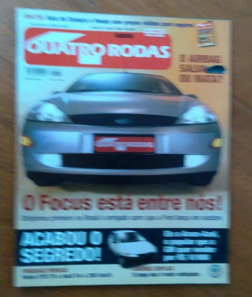 | Casa do Colecionador Revista Abril Quatro Rodas 480 2000 / Focus Volvo Audi Airbag