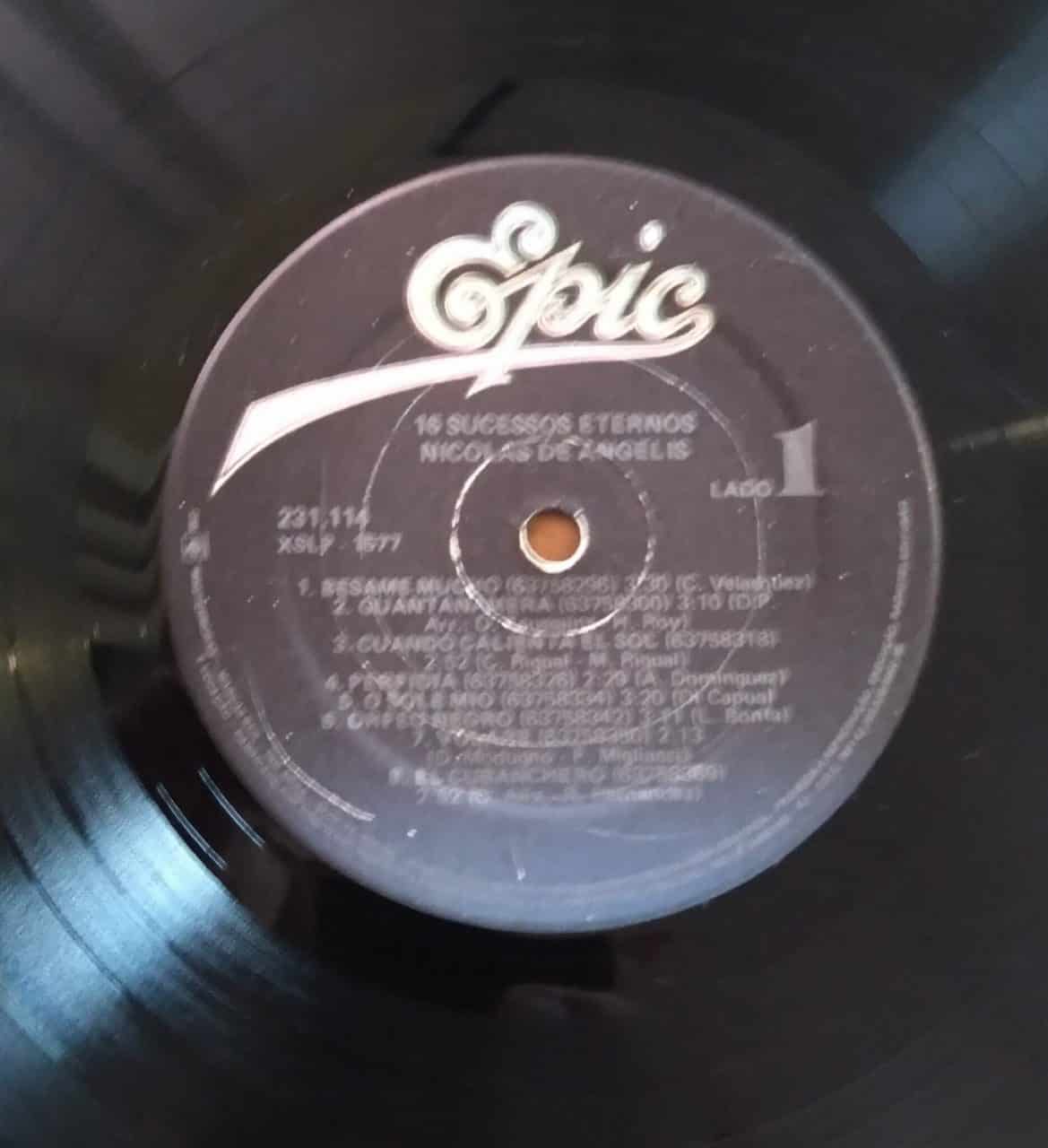 | Casa do Colecionador Vinil LP Epic / Nicolas de Angelis / 16 Sucessos Eternos