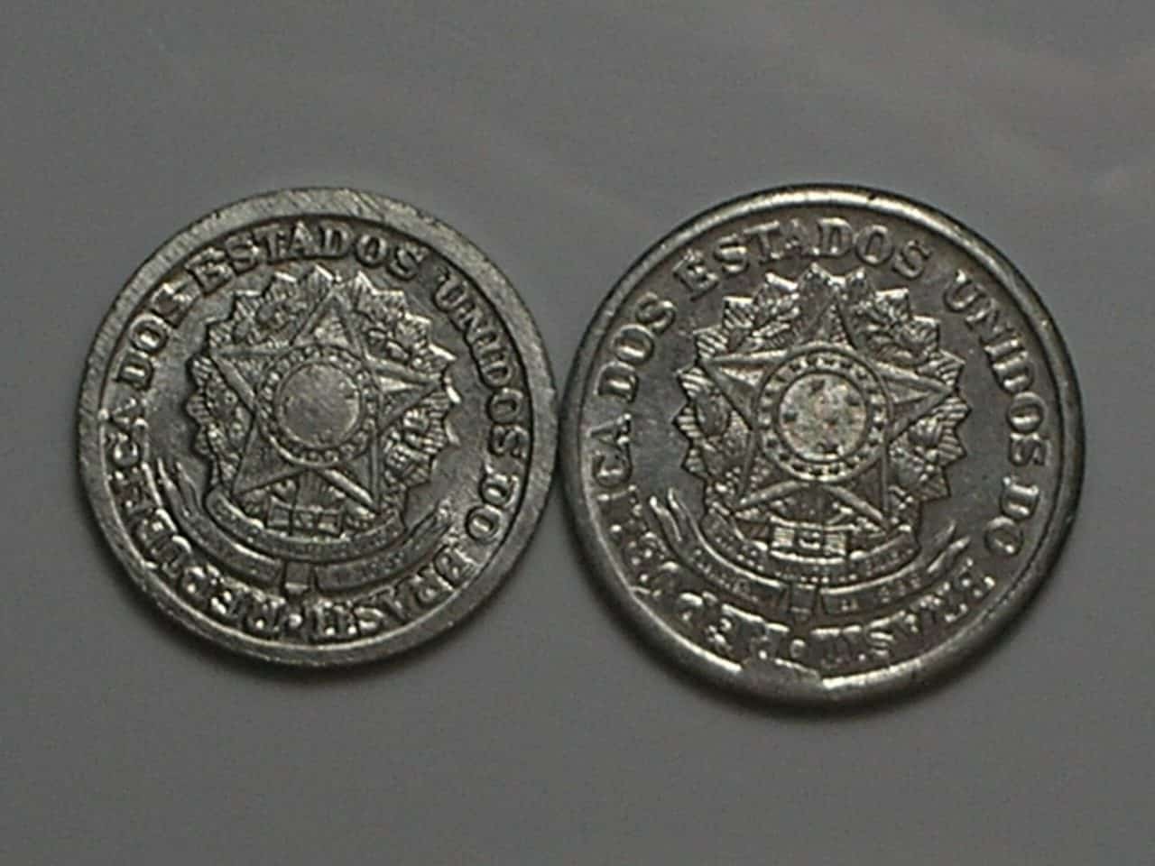 | Casa do Colecionador 10 Cent. 1945 variante com sigla,variante escassa.