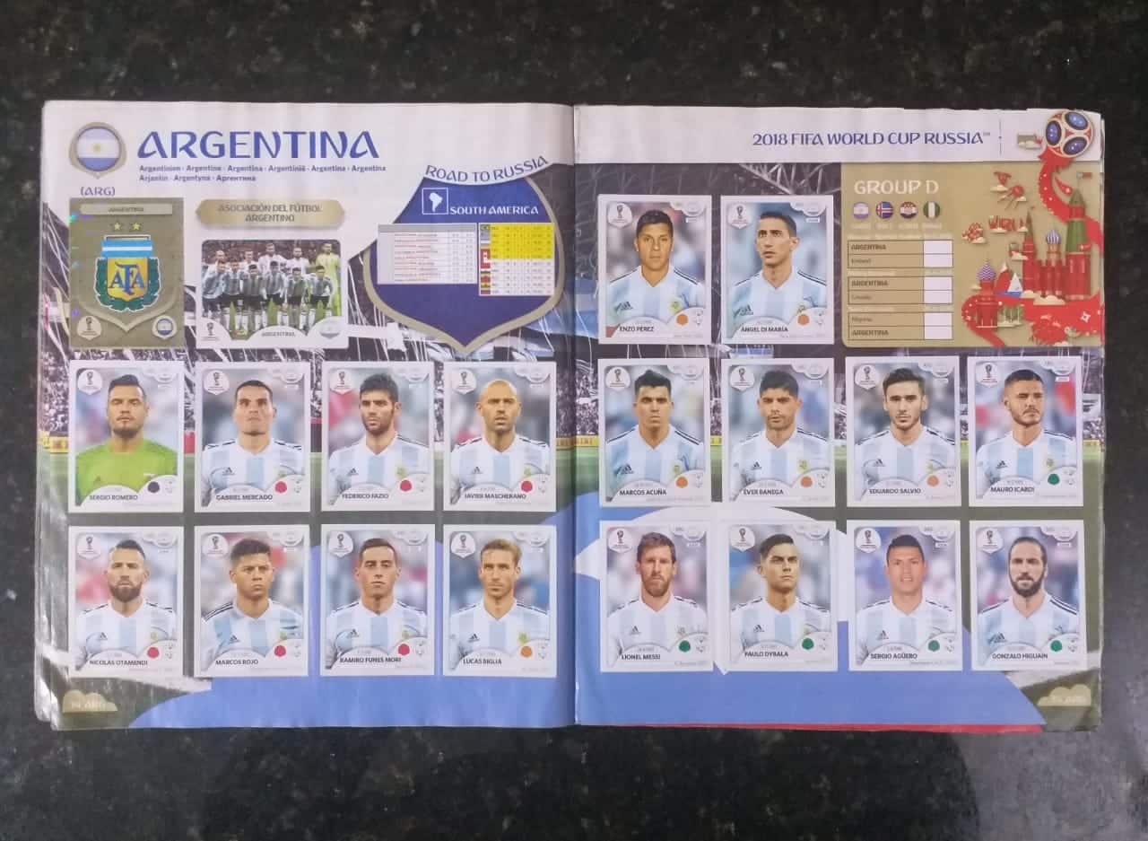 | Casa do Colecionador Álbum de Figurinhas - Copa do Mundo 2018 - Rússia - (Fifa World Cup) - (Incompleto com 640 fig coladas)