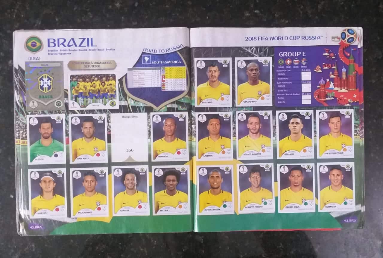 | Casa do Colecionador Álbum de Figurinhas - Copa do Mundo 2018 - Rússia - (Fifa World Cup) - (Incompleto com 640 fig coladas)