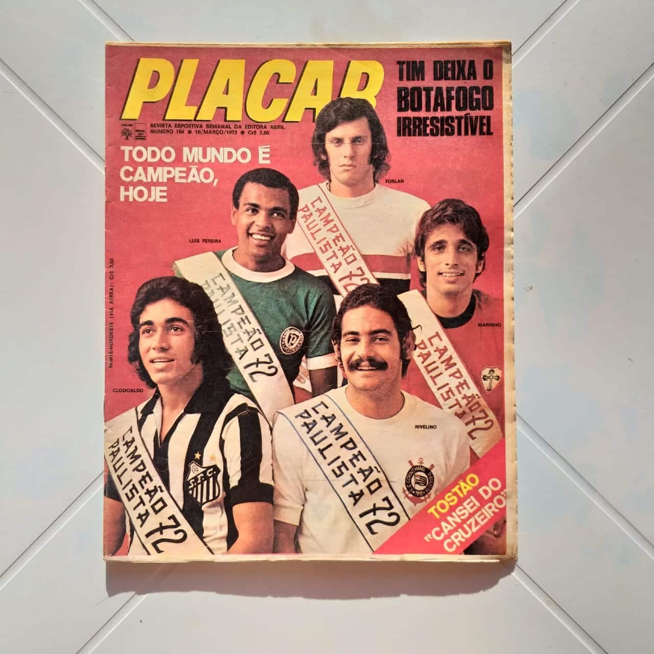 Placar Nº 0104 (Sem pôster - Com figurinhas da Enciclopédia do Futebol) 10 de Março de 1972 (Revista)