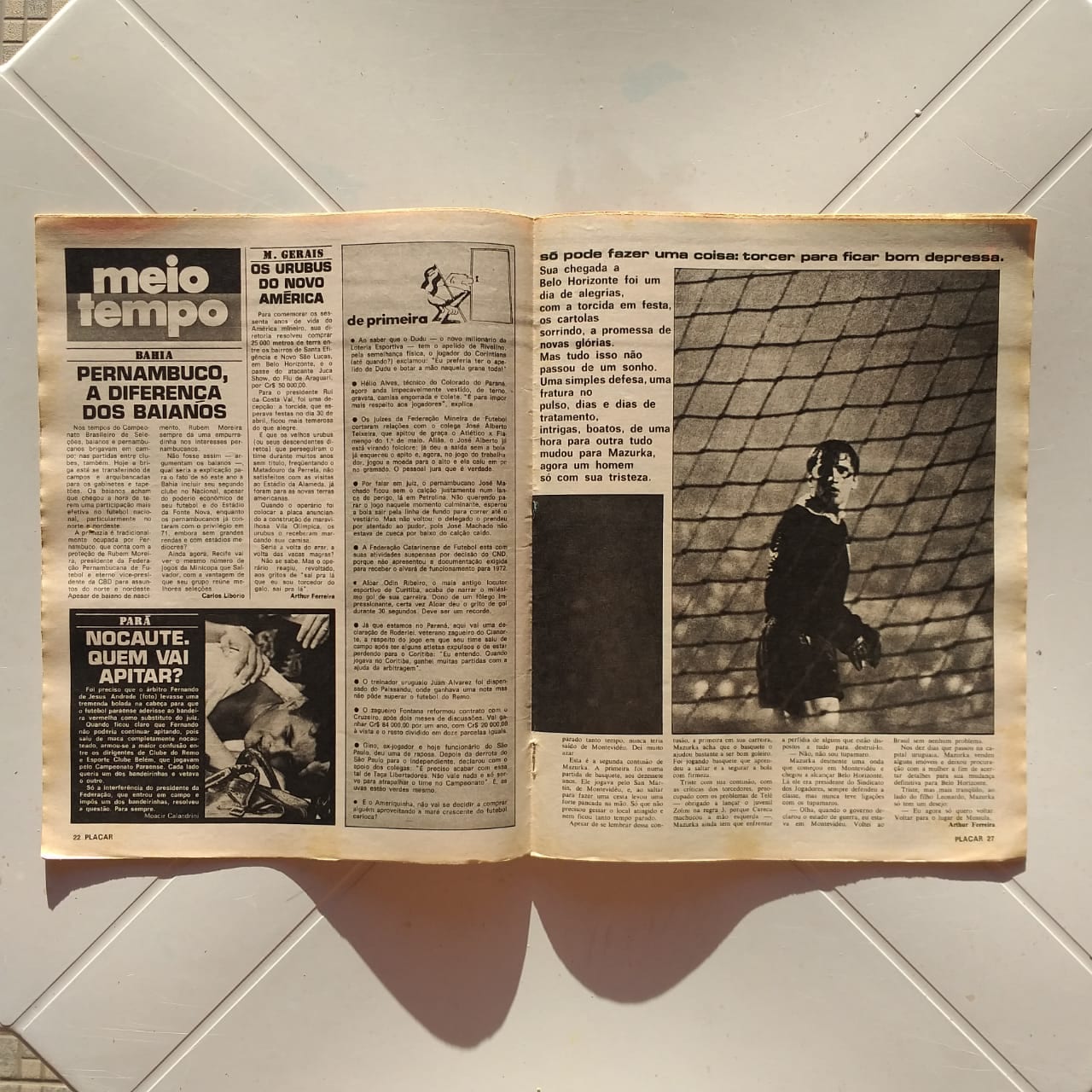 | Casa do Colecionador Placar Nº 0113 (Sem pôster) 12 de Maio de 1972 - Pôster do Santa Cruz na Contra Capa (Revista)