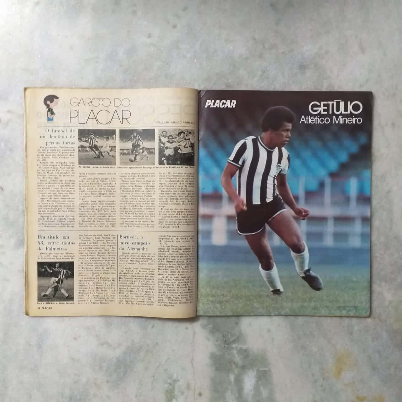 | Casa do Colecionador Placar Nº 0273 (Com pôster do Niki Lauda F1 e atrás Getúlio Atlético Mineiro e Maier Bayern) 20 de Junho de 1975 (Revista)