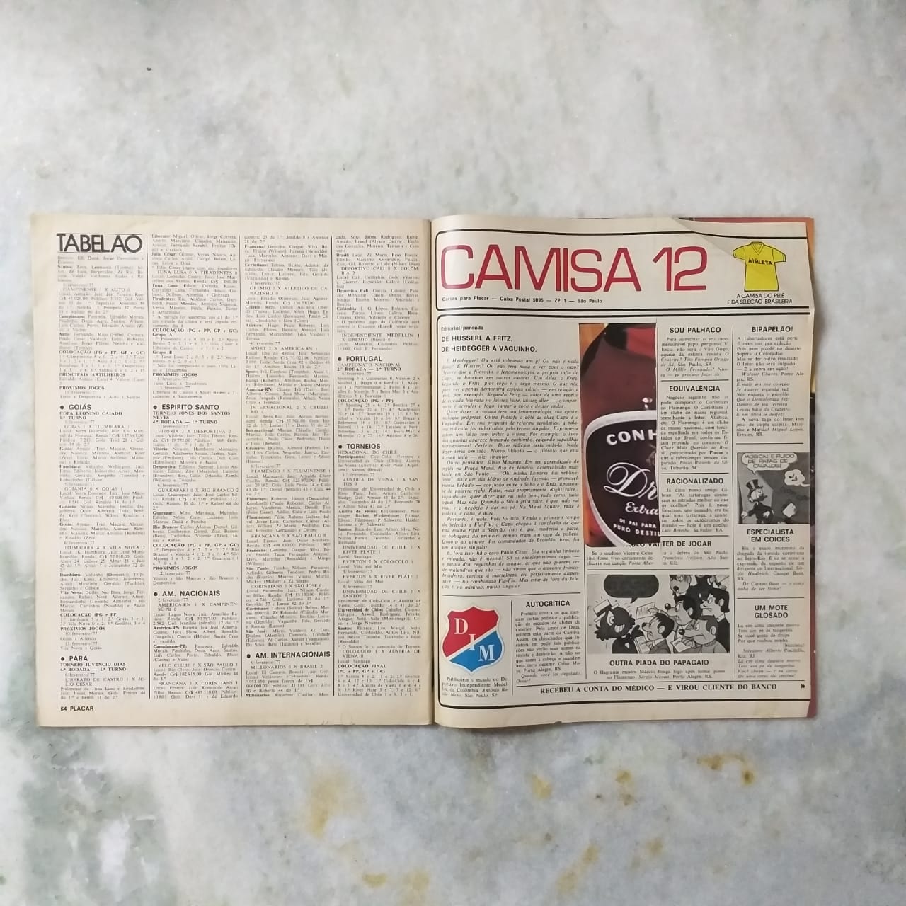 | Casa do Colecionador Placar Nº 0355 (Com pôster Rivelino - Fluminense) 11 de Fevereiro de 1977 (Revista)