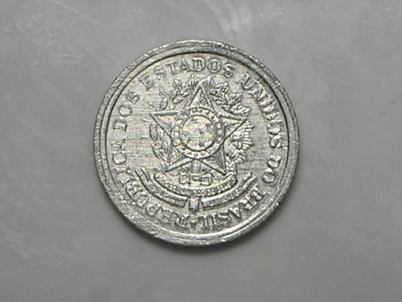 | Casa do Colecionador - Raro exemplar) 10 Centavos - 1958 em aluminio - peça chave da coleção no estado de "Soberba" - linda.