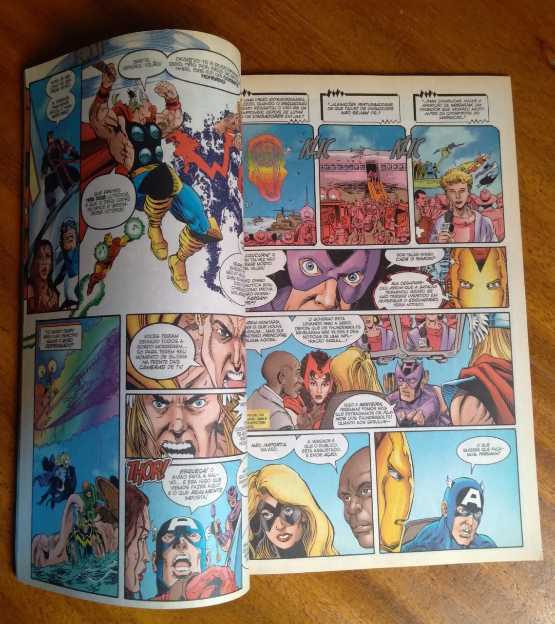 | Casa do Colecionador Revista Wizard Brasil 16 2005 / Wolverine Space Ghost Adriana Melo.