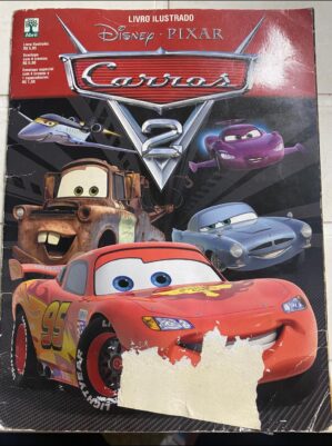 Álbum de figurinhas Carros 2 - Disney Pixar