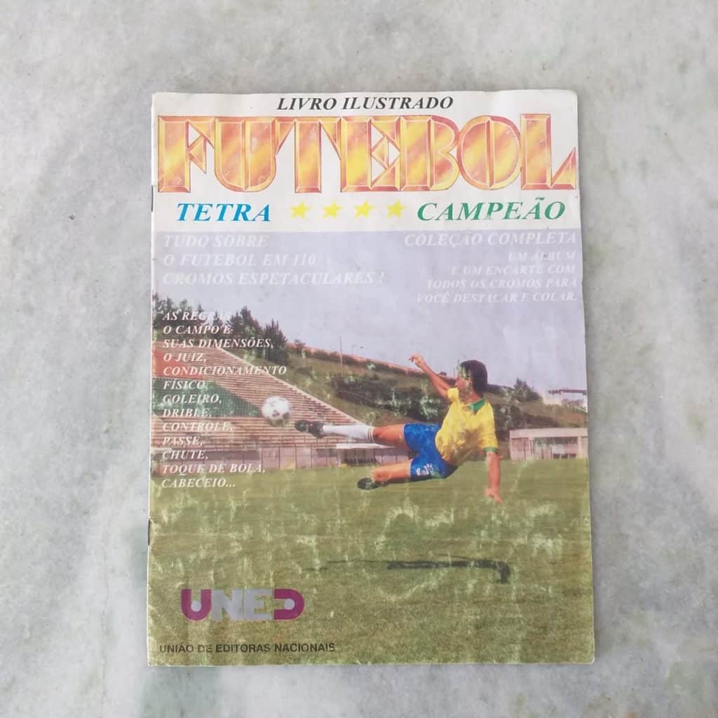 Álbum de Figurinhas - Futebol Tetra Campeão (Incompleto) 1995 - Leia a descrição