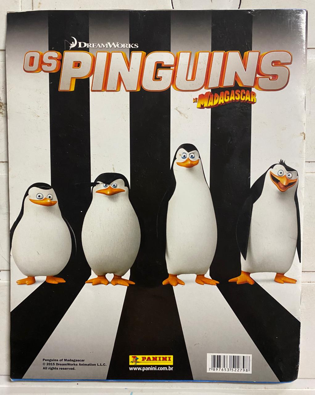 | Casa do Colecionador Álbum de figurinhas Os Pinguins De Madagascar - Ano 2015