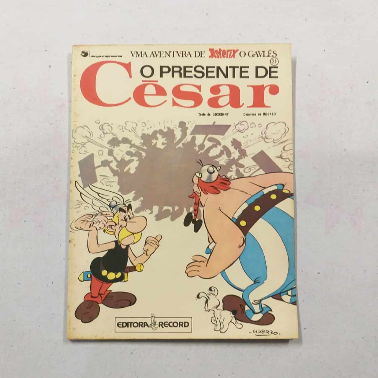 Asterix Nº 21 - O Presente de César (Editora Record) 1985