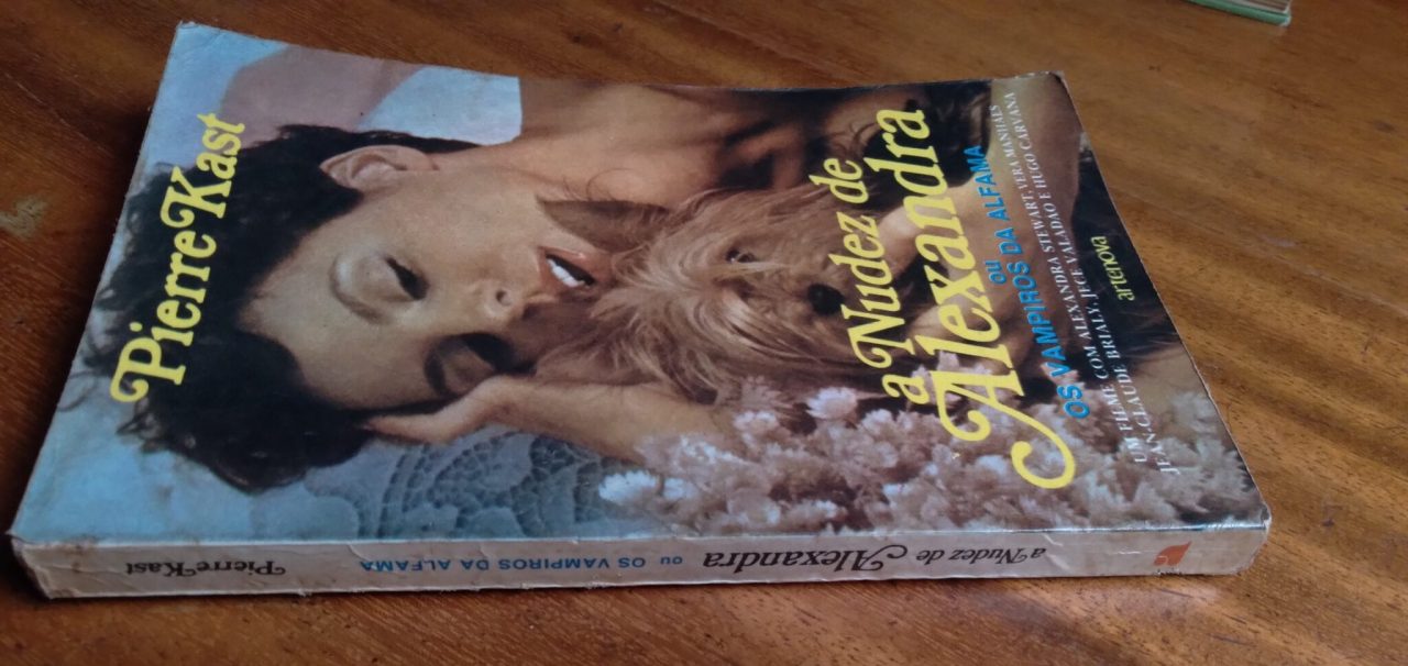 | Casa do Colecionador Livro Pierre Kast Artenova / A Nudez de Alexandra ou Vampiros de Alfama.