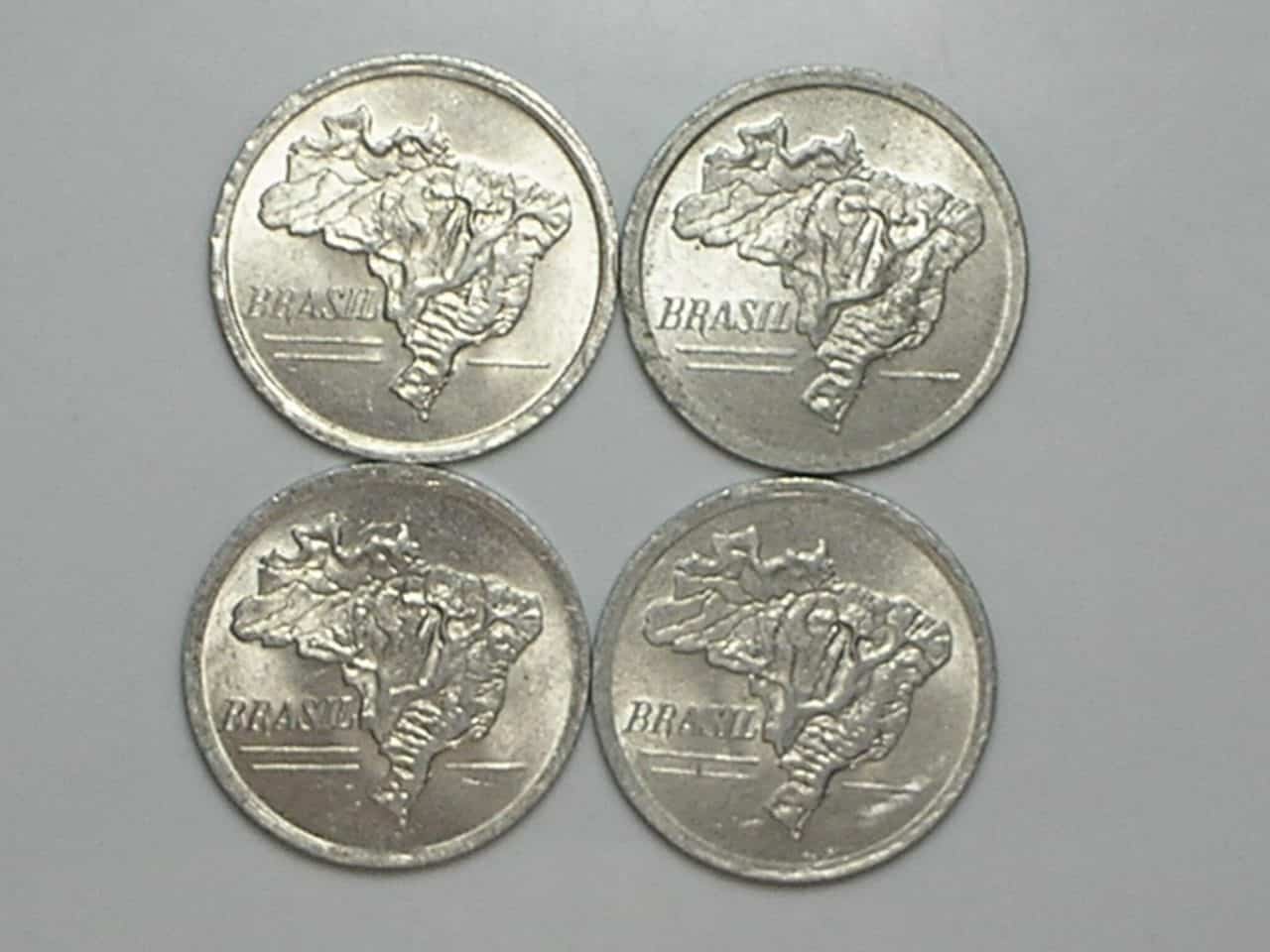 | Casa do Colecionador 10 CENTAVOS REAL 2012 ( LETRA O DE CENTAVOS DUPLA BATIDA ) .