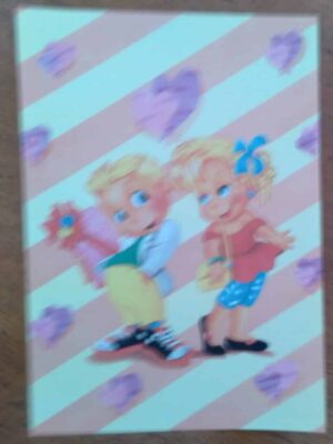Papel de Carta Decorado Médio / Menino menina e presente.