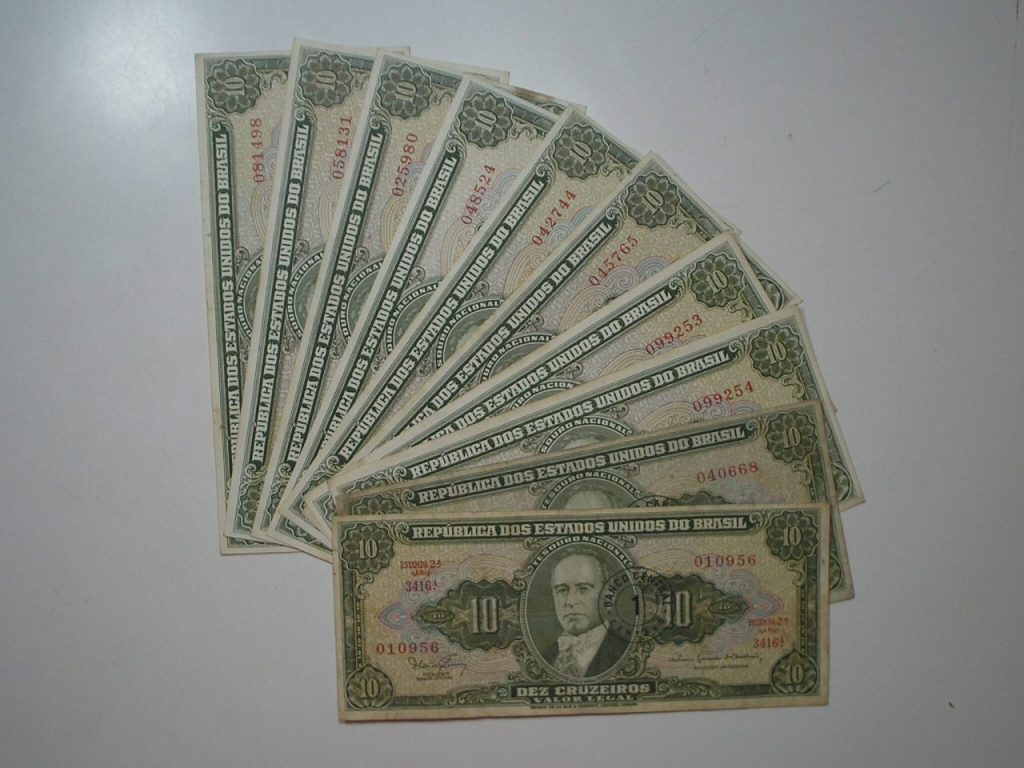 | Casa do Colecionador 10 Cedulas 10 cruzeiros C-114 com carimbo 1 - Getúlio / Difíceis / Mbc / 010956