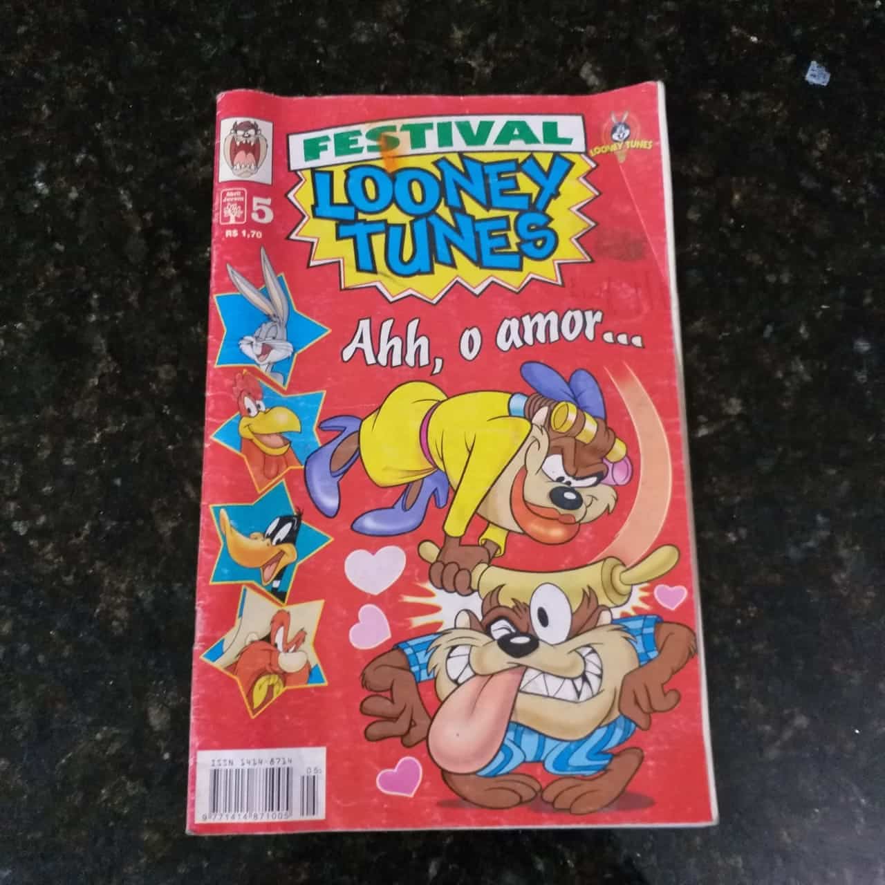 Festival Looney Tunes Nº 05 - Ahh, o Amor... (Editora Abril) Janeiro 1998 (HQ/Gibi)
