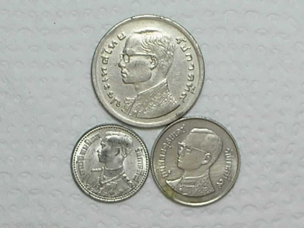 | Casa do Colecionador Thailandia) 1 Baht - 1977 / 1986 + 10 Satang - 1950 / m220