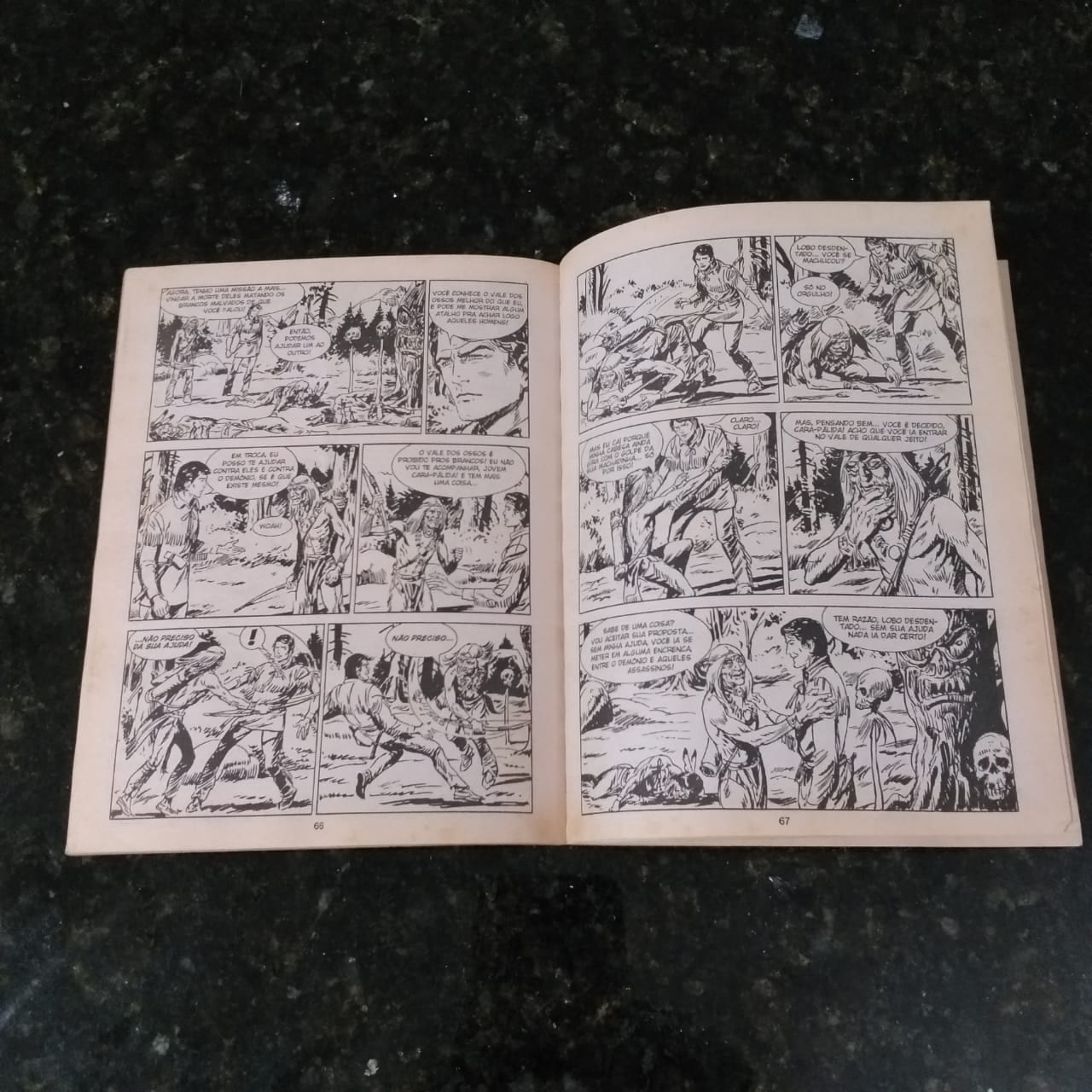 | Casa do Colecionador Zagor Nº 05 - A História de Wandering Fitzy (Editora Mythos / Bonelli) Agosto 2001 (HQ/Gibi)