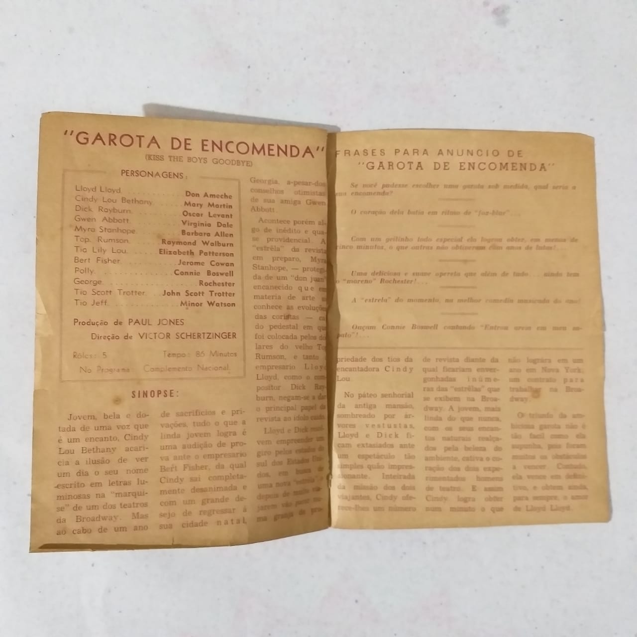 | Casa do Colecionador Folheto Propaganda Antiga de Cinema da Paramount - Garota de Encomenda (Kiss the Boys Goodbye) - 1941